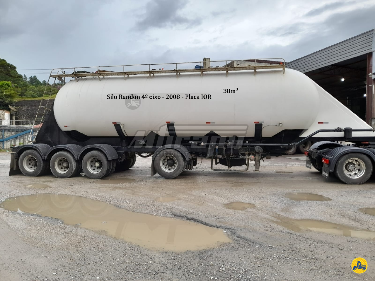 CARRETA SEMI-REBOQUE SILO M Tirapu Transportes APIAI SÃO PAULO SP